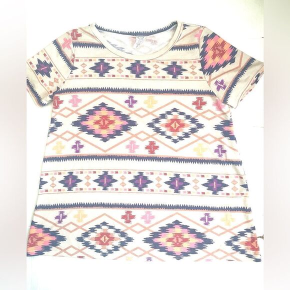 fashion 10 Tops - Aztec Tee 